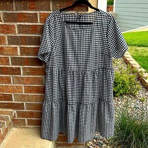 SHEIN Curve Ladies 2XL Tiered Hem Gingham Black & White Smock Dress